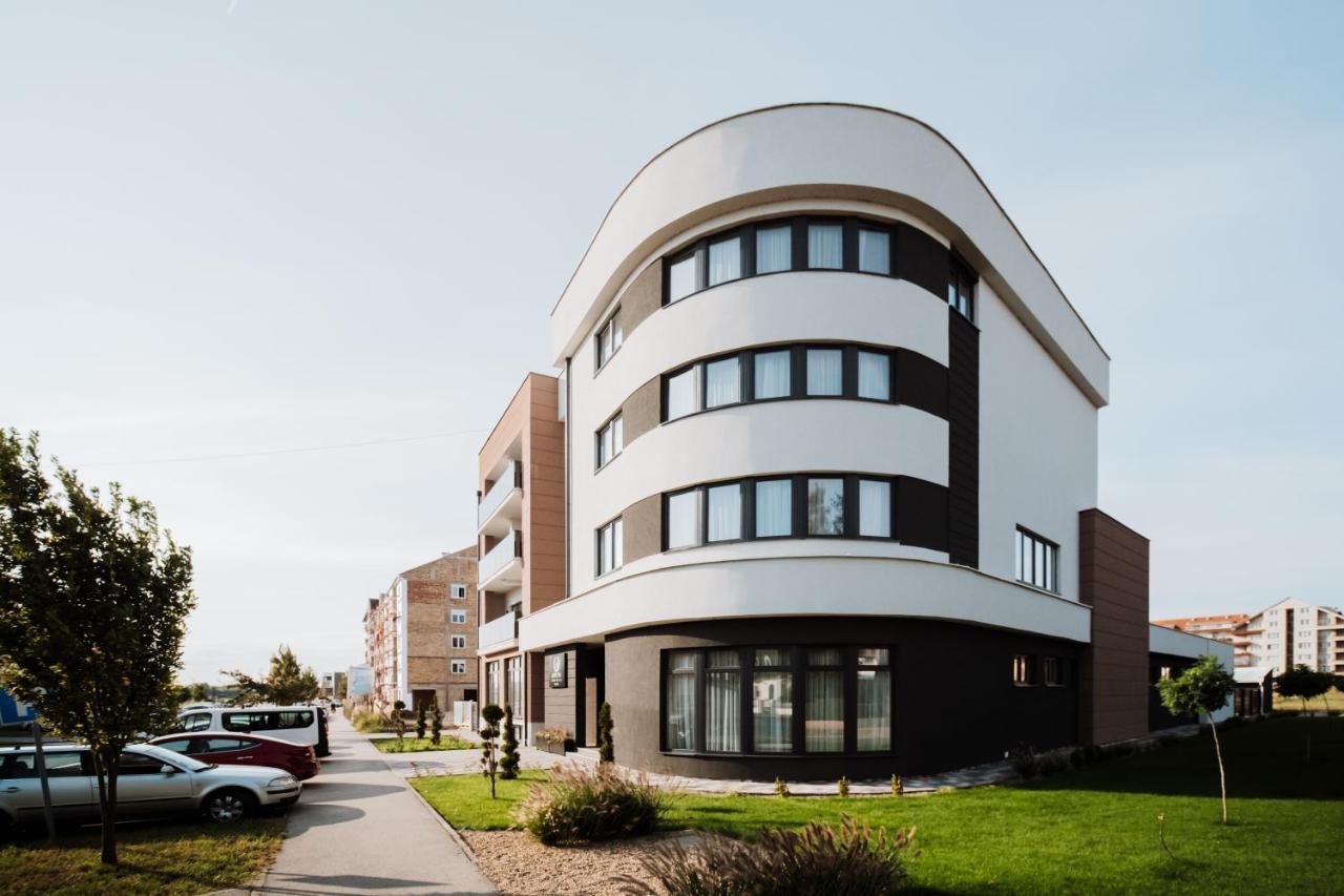 Hotel Barcode Wellness & Spa Sombor Exterior photo